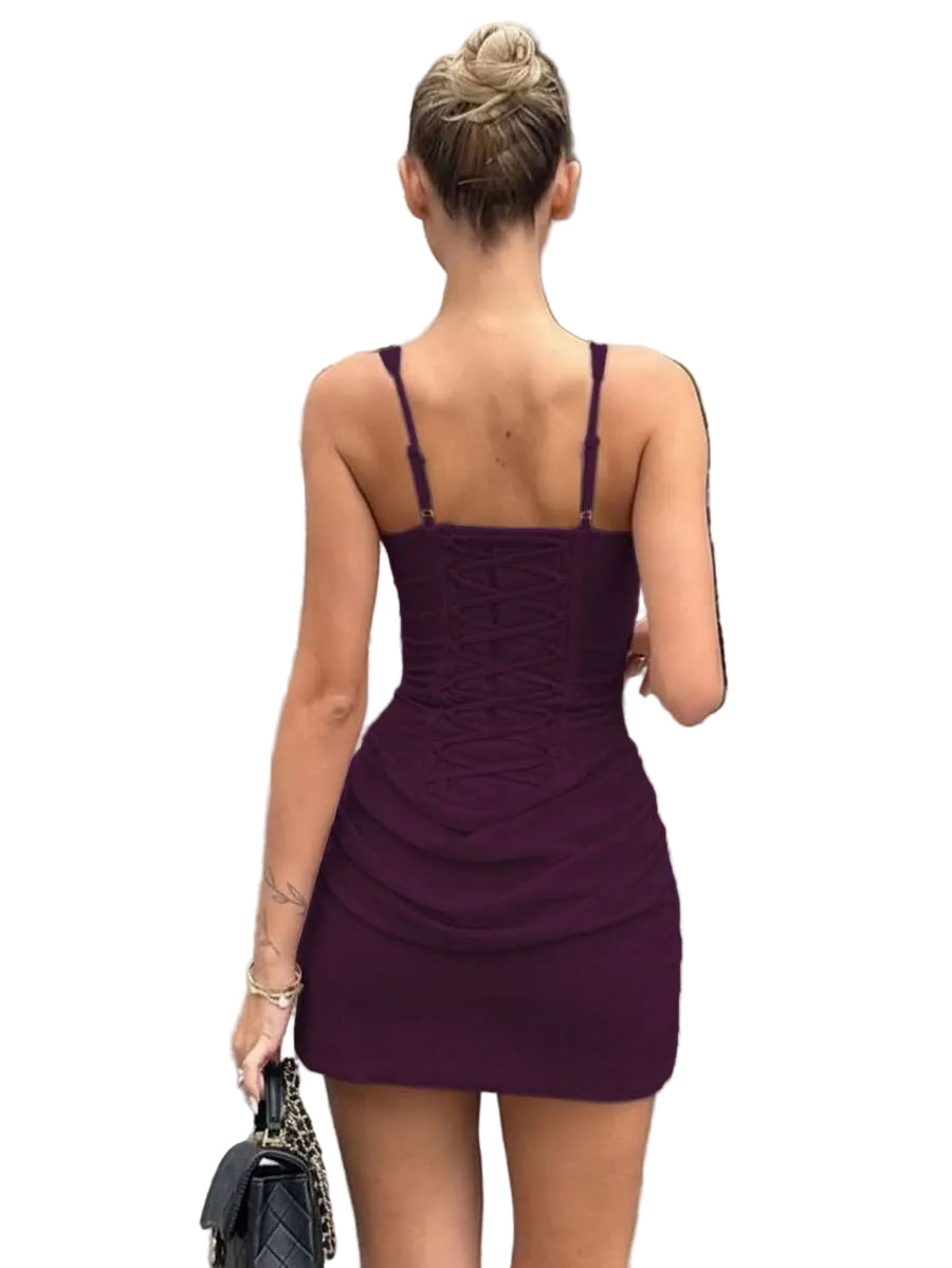 Vestido corto Satinéa con escote cuadrado y drapeado elegante